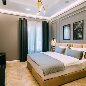 Stela Center فندق